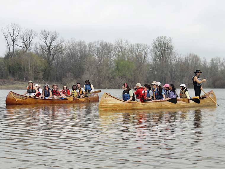 <span>Learning</span> from Lakes