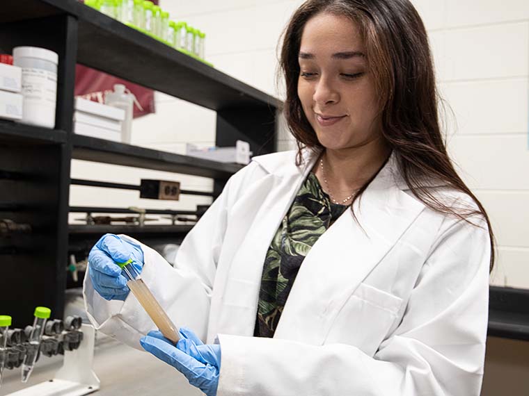 Future Forensic Scientist Digs Deep Into Soil Research