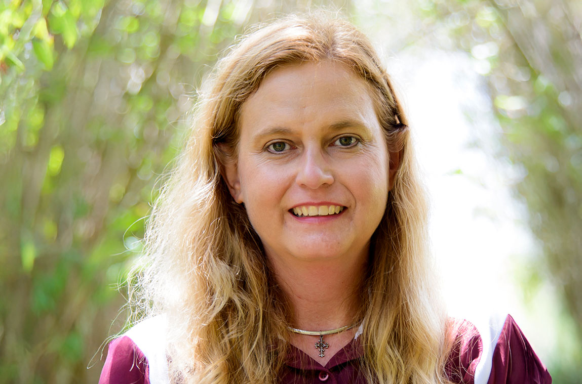 Accomplished MSU coast horticulturalist honored with two national professional awards
