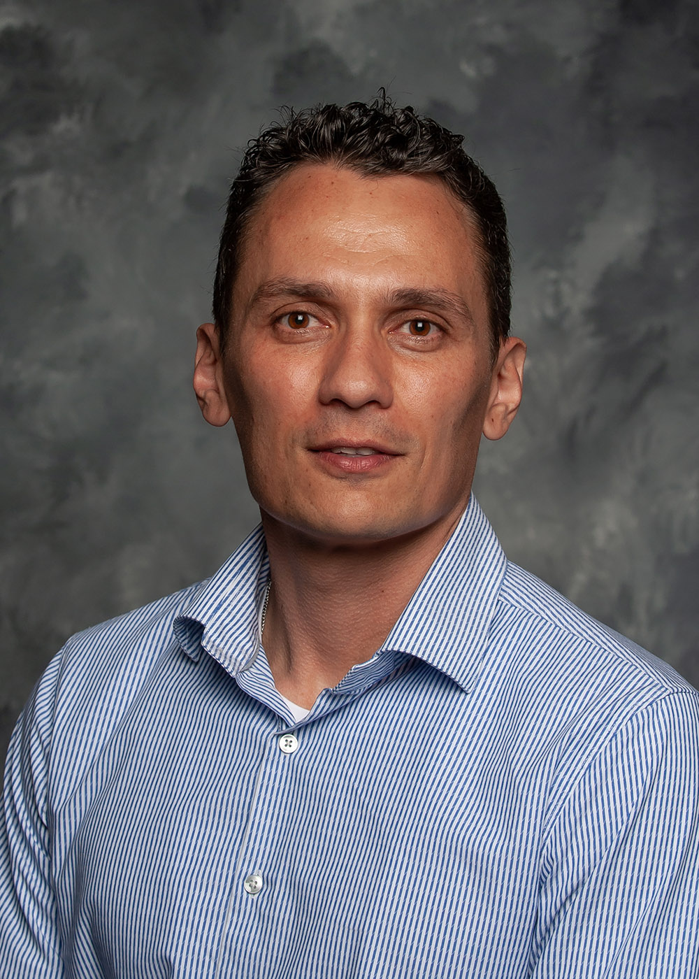 Dr. Thiago Martins